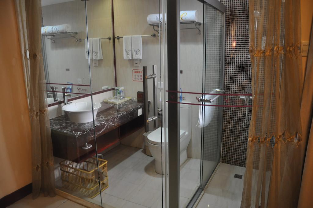 Starway Hotel Silver Ču-chaj Pokoj fotografie