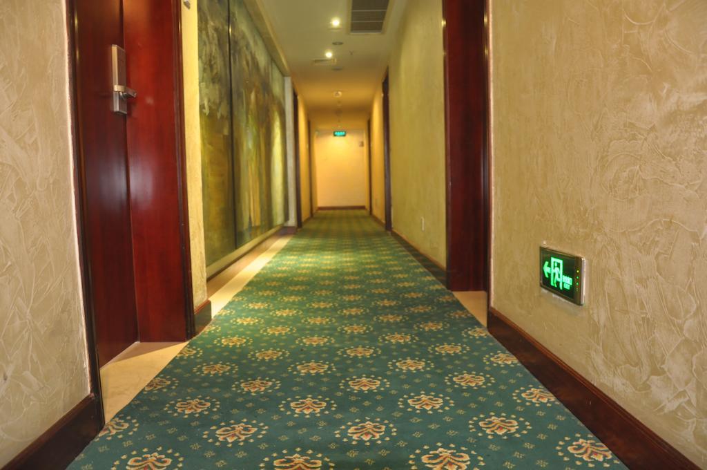 Starway Hotel Silver Ču-chaj Exteriér fotografie